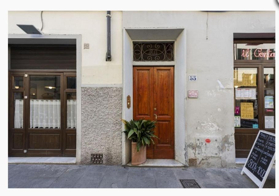Tre Gigli Firenze Apartment, 5 Minutes From Station, Via Palazzuolo 55 ภายนอก รูปภาพ
